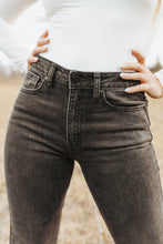 Rowan Cropped Straight Jean