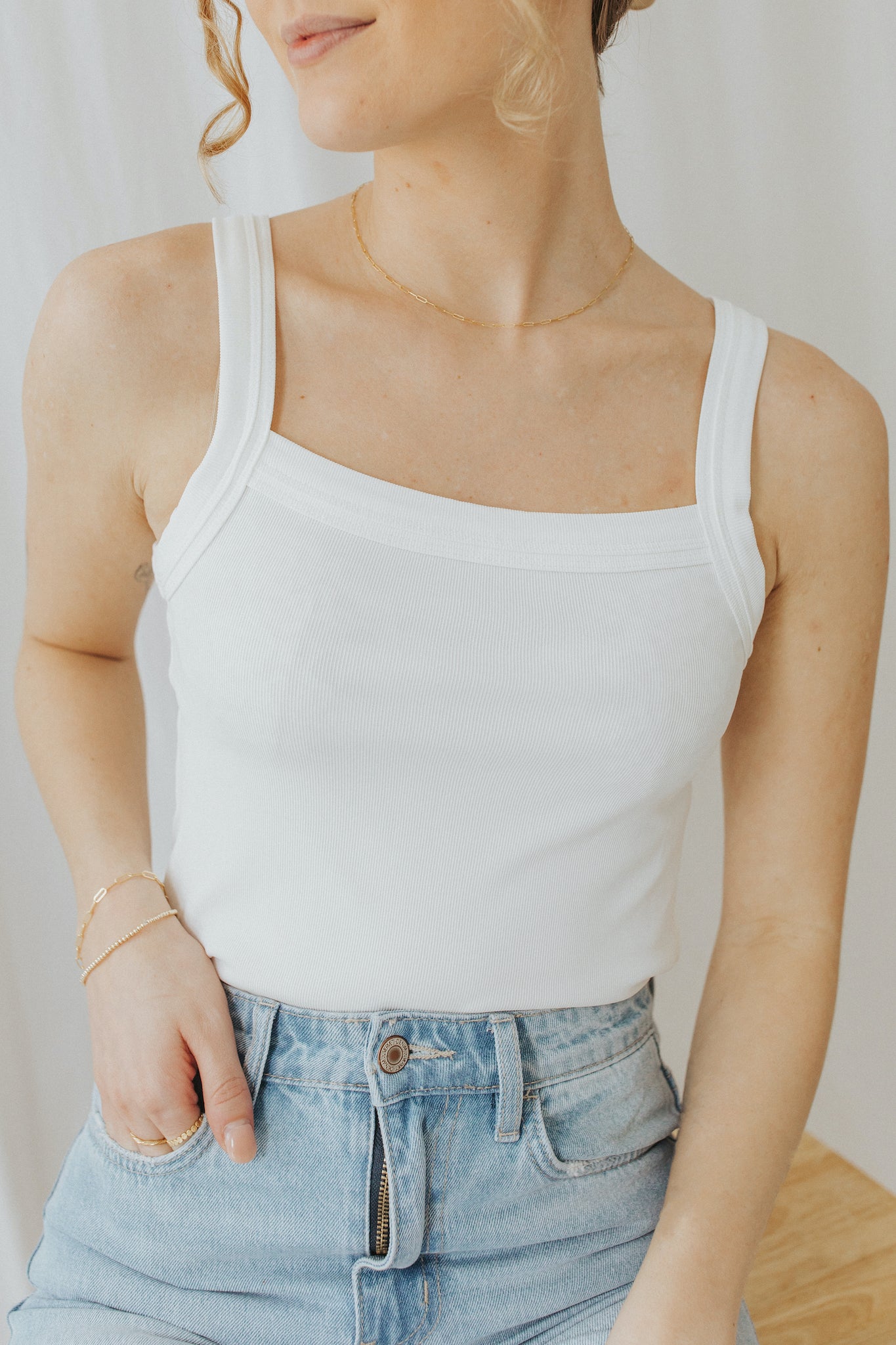 Our Everyday Fitted High-Neck Tank in Ivory – Covington & Co.